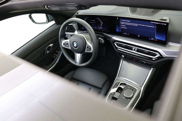 BMW 318i Touring 115 kW image number 47