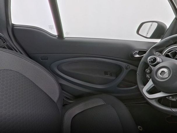 Smart ForTwo cabrio EQ passion 60 kW image number 9