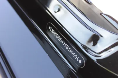 Car image 38