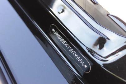 Car image 38