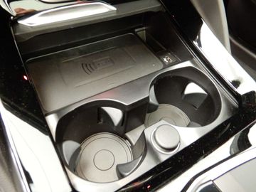 Car image 31