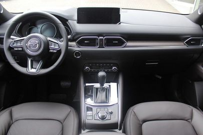 Car image 12