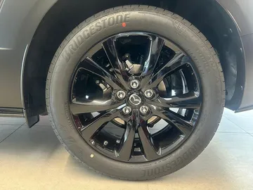 Car image 22