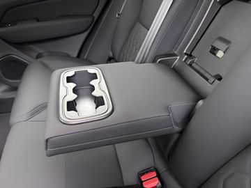 Car image 43
