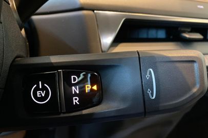 Car image 28