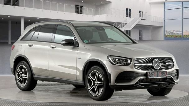 Mercedes-Benz GLC 300 e 235 kW image number 2