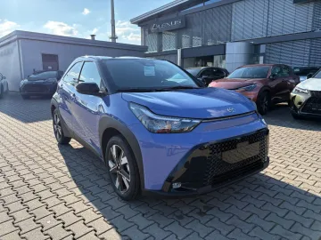 Car image 2