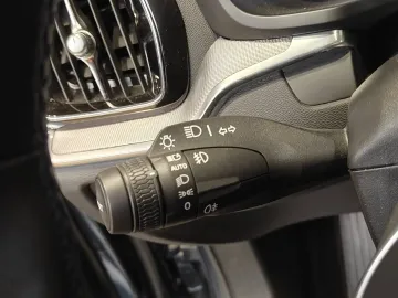 Car image 33