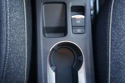 Car image 31