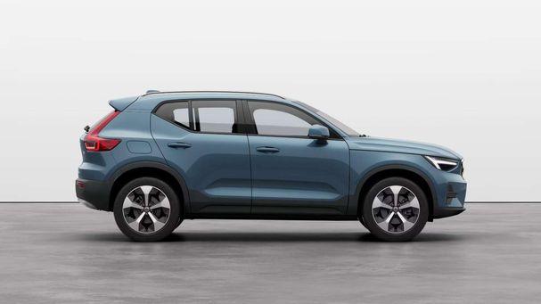 Volvo XC40 B3 Core 120 kW image number 3