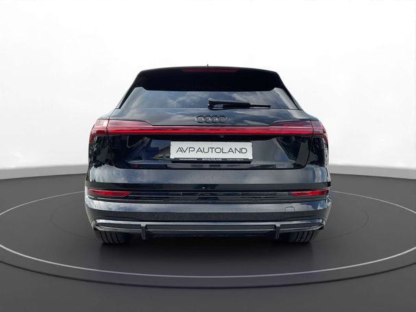 Audi e-tron quattro 370 kW image number 6