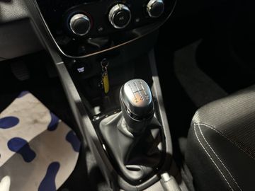 Car image 28