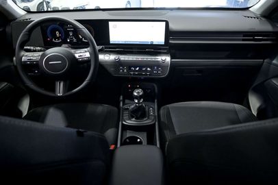 Car image 8