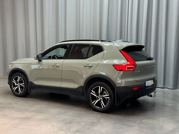 Volvo XC40 B3 Plus Dark 120 kW image number 3