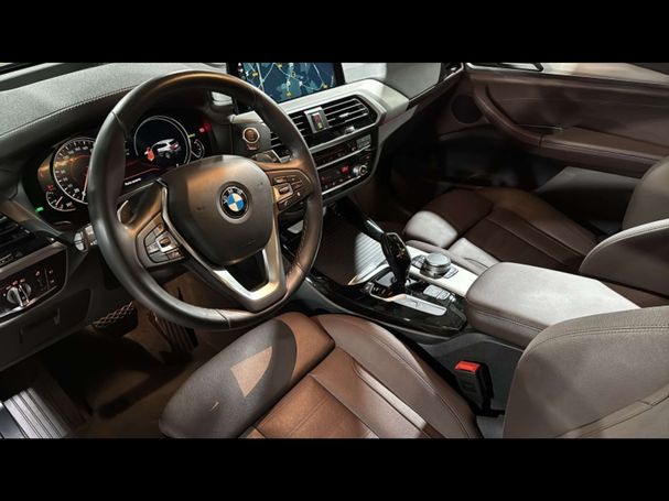 BMW X3 xDrive20d 142 kW image number 4