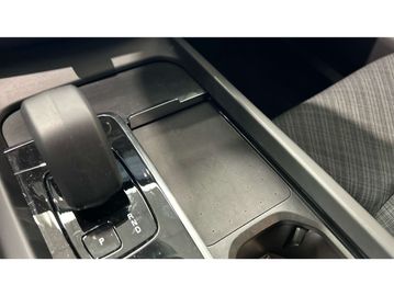 Car image 33