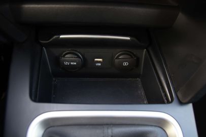 Car image 27