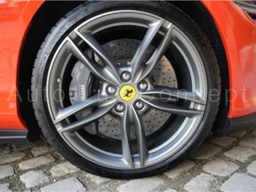 Car image 30