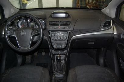 Car image 10