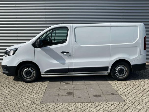 Renault Trafic dCi 110 81 kW image number 4