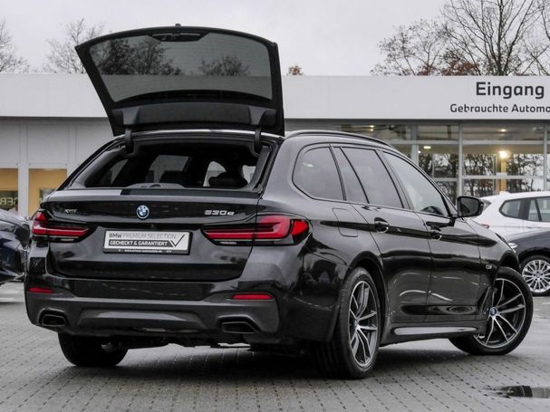 BMW 530 Touring xDrive 215 kW image number 16