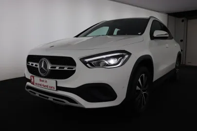 Car image 31