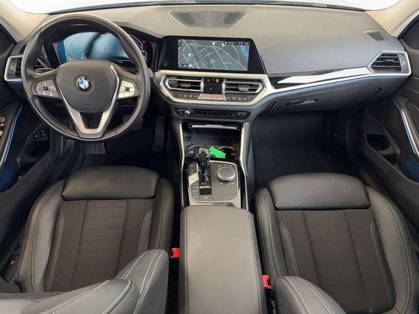 BMW 330e Touring Sport Line 215 kW image number 7