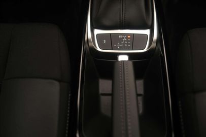 Car image 48