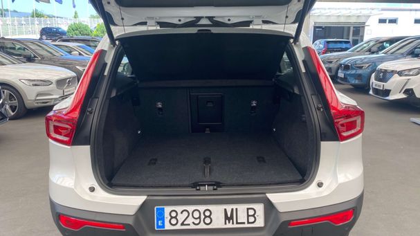 Volvo XC40 B3 Plus Dark 120 kW image number 12