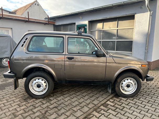 Lada Niva 4x4 61 kW image number 6