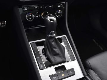 Car image 36