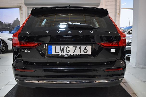 Volvo V60 T6 Recharge AWD Momentum 257 kW image number 3