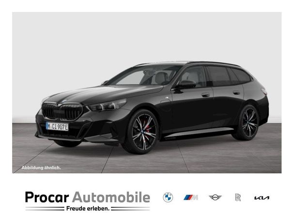 BMW 550 Touring e M Sport Pro xDrive 360 kW image number 1