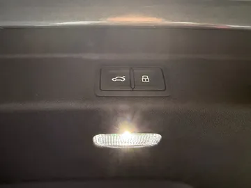 Car image 42