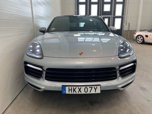 Porsche Cayenne Coupé E-Hybrid 341 kW image number 3