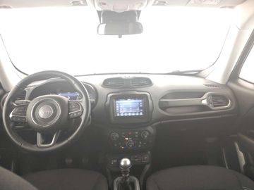 Car image 30