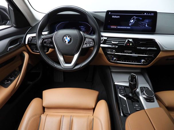 BMW 520i 135 kW image number 10