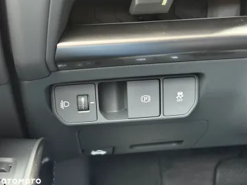Car image 38
