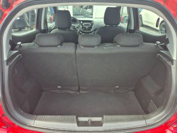 Car image 19