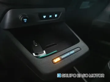 Car image 35