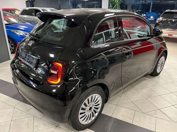 Fiat 500 e 70 kW image number 3