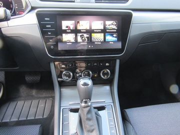 Car image 26