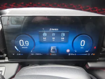 Car image 30