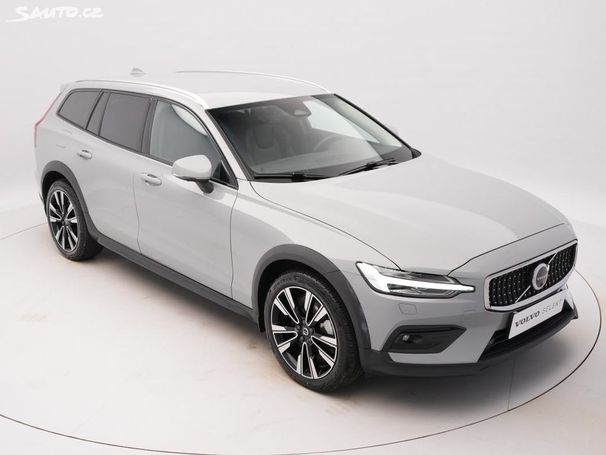 Volvo V60 Cross Country AWD B5 184 kW image number 15