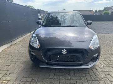 Car image 3