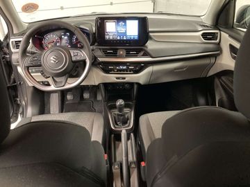 Car image 15