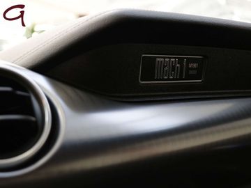 Car image 36