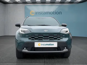 Car image 3