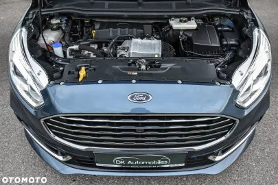 Car image 40