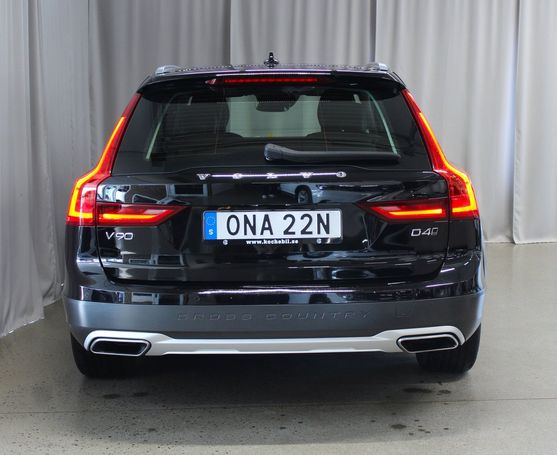 Volvo V90 Cross Country D4 AWD Momentum 140 kW image number 4